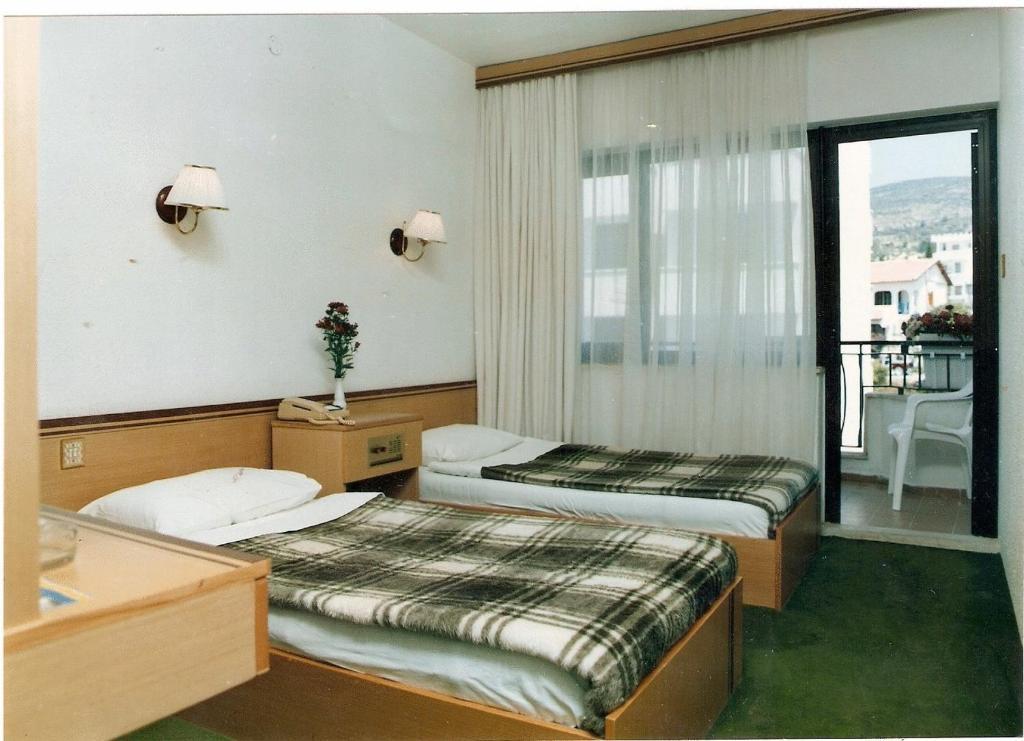Alp Hotel คูซาดาซี ห้อง รูปภาพ